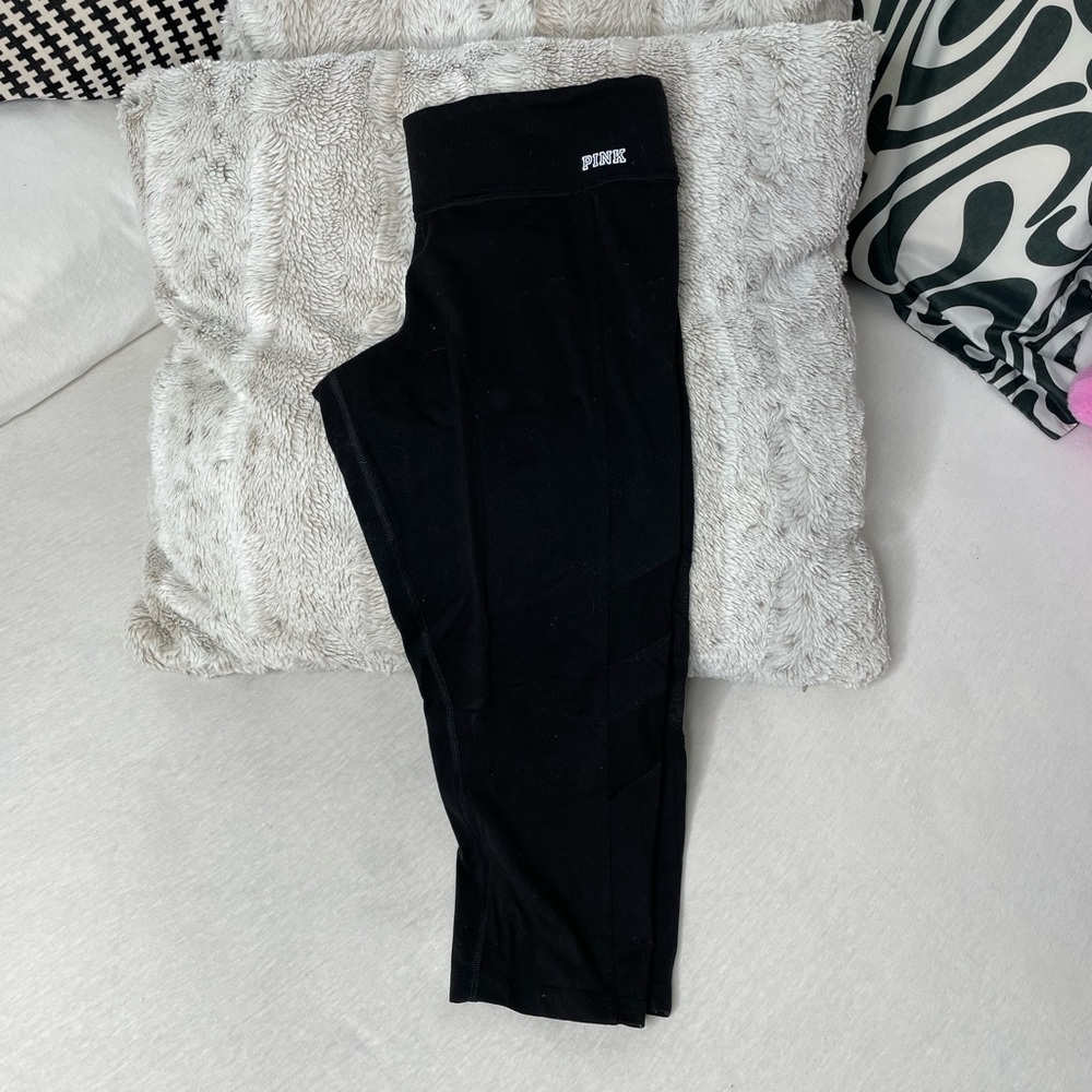 (2 FOR $25) VICTORIAS SECRET PINK ULTIMATE CAPRI YOGA LEGGINGS